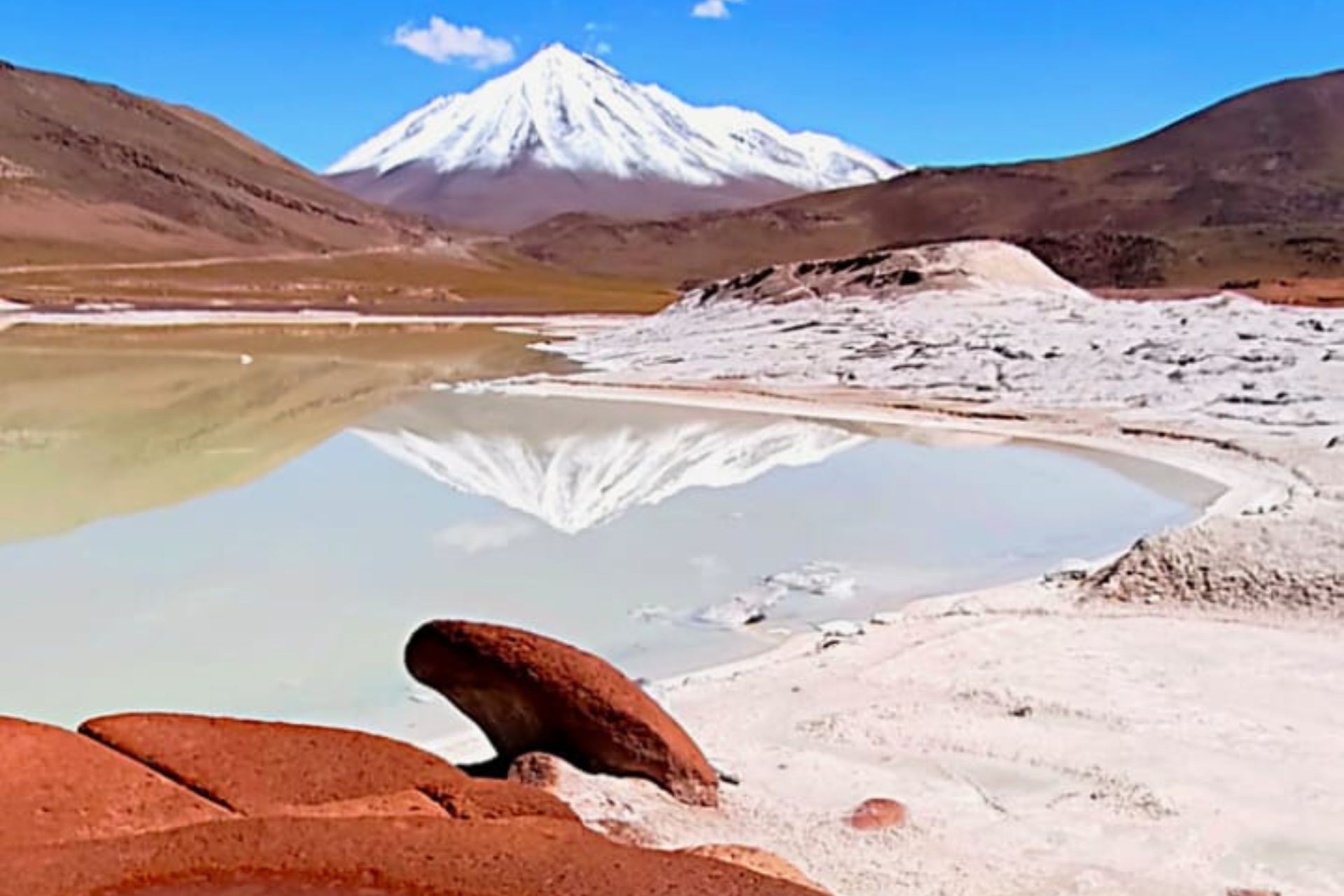 piedras rojas san pedro de atacama chile piedras rojas san pedro de atacama chile